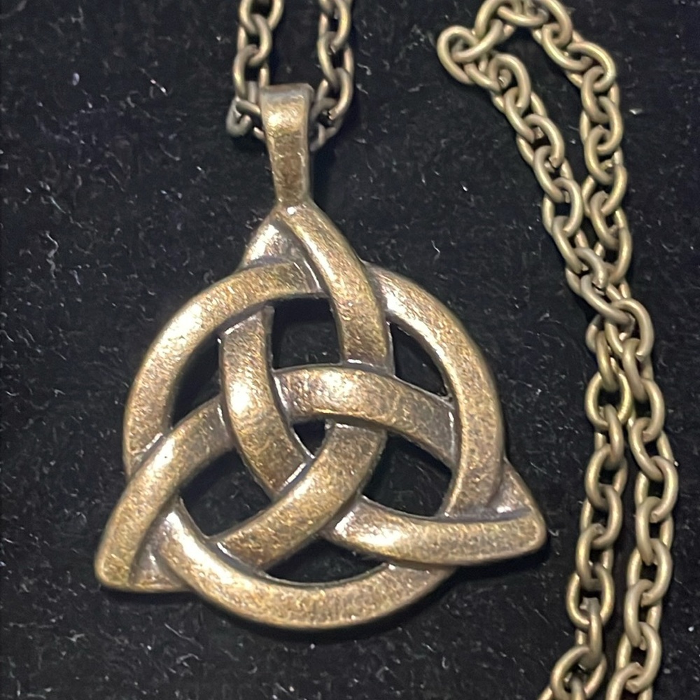 NWT Celtic Infinity Knot Antique Gold Necklace